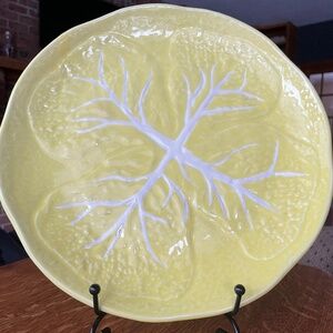 Vintage Yellow Majolica Cabbage Leaf Dinner Plates – Set of 4